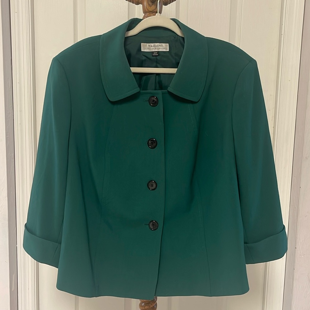 Tahari Arthur S. Levine, pine green, Size 22W Blazer